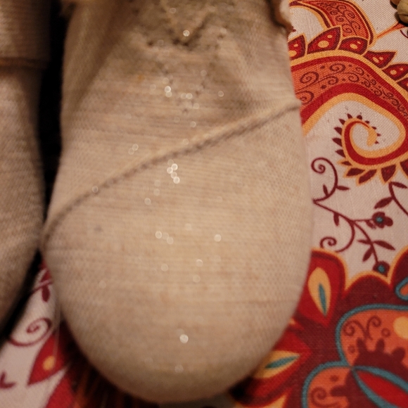 Tom's Boots - Picture 3 of 7